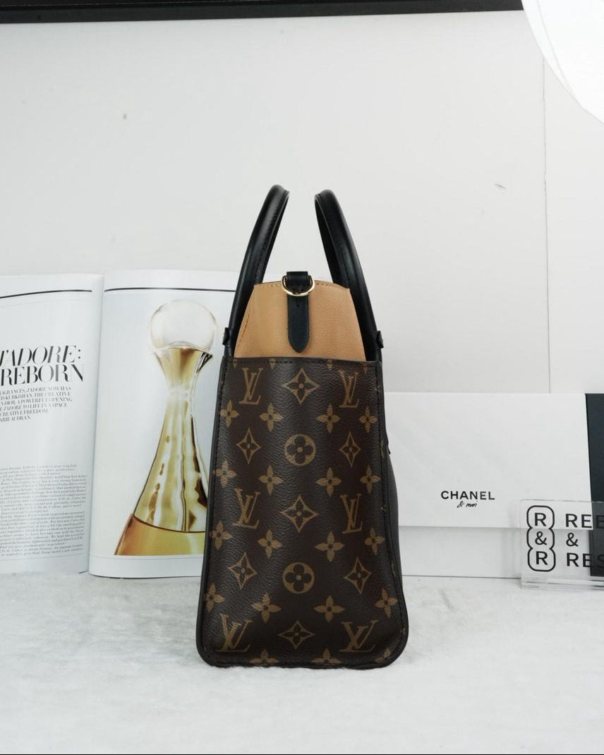 Louis Vuitton Oh My Side MM Bag - Black - View 3