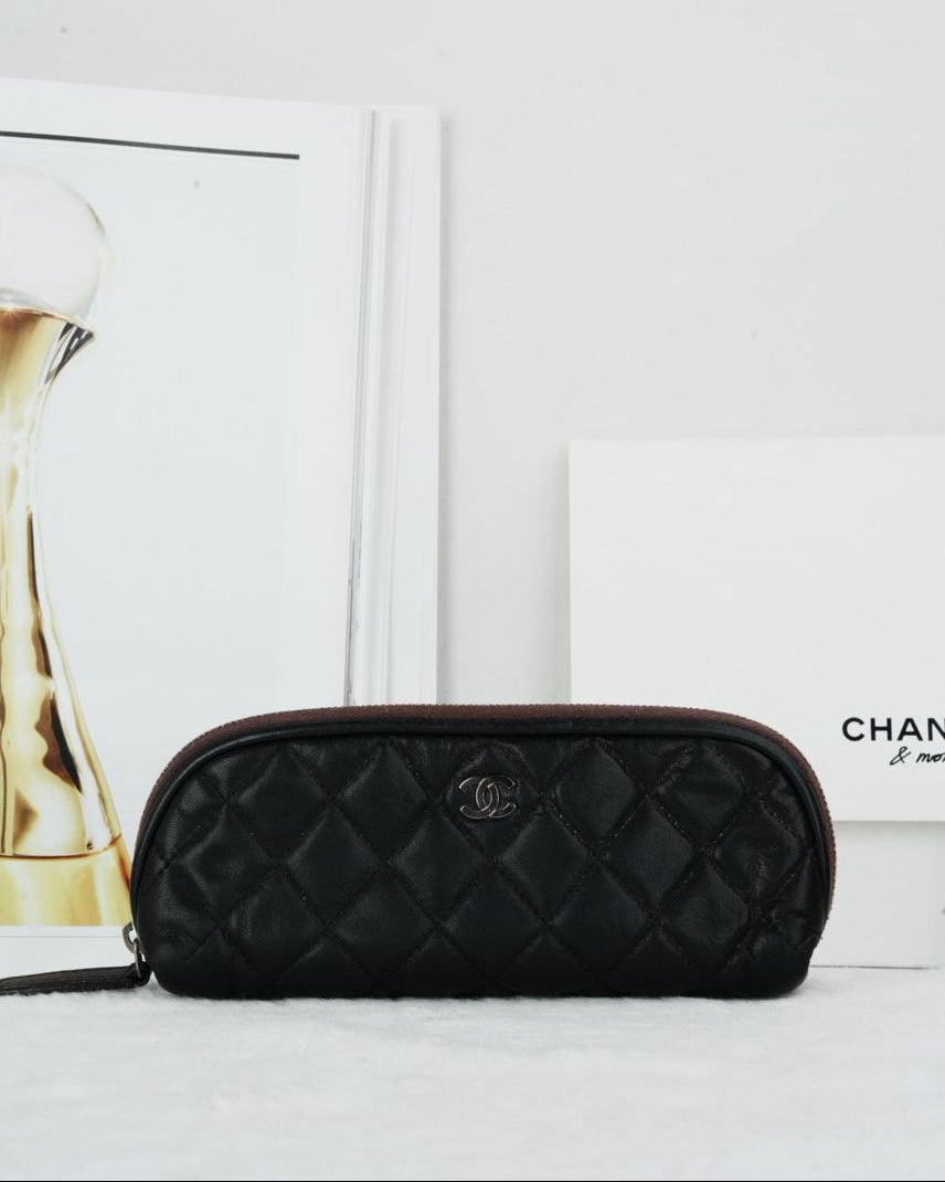 Chanel Vanity Case - Black - View 1
