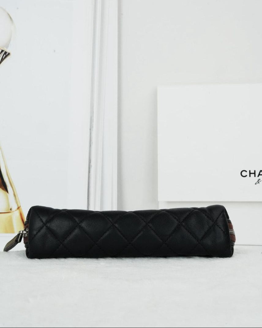 Chanel Vanity Case - Black - View 5