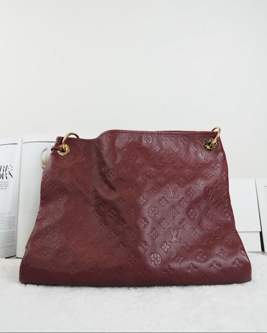 Louis Vuitton Artsy MM Bag - Red - View 2