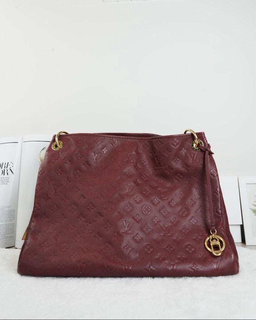Louis Vuitton Artsy MM Bag - Red - View 1