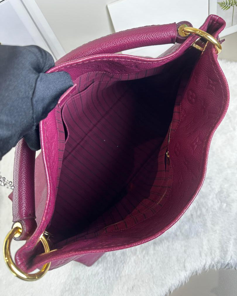 Louis Vuitton Artsy MM Bag - Red - View 6