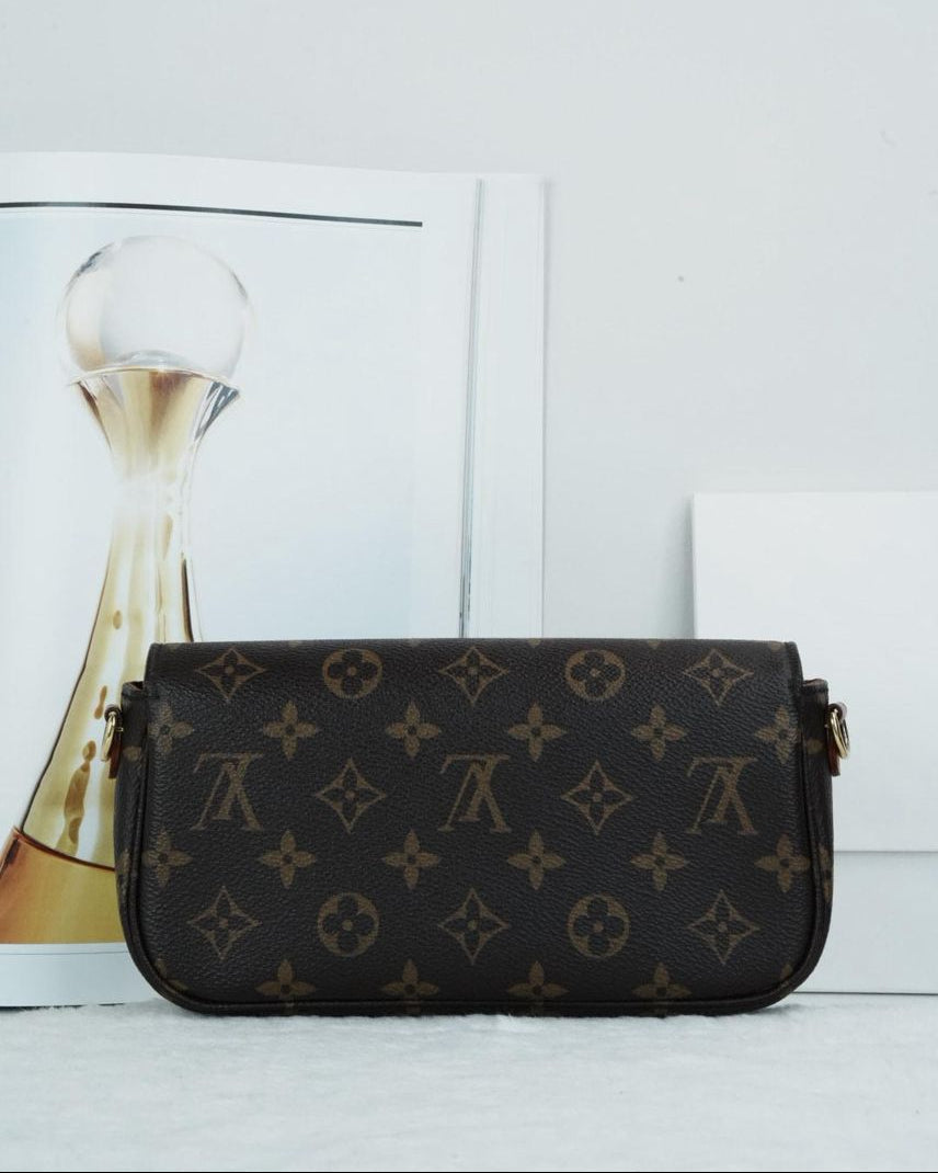 Louis Vuitton Ivy Bag - Monogram - View 2