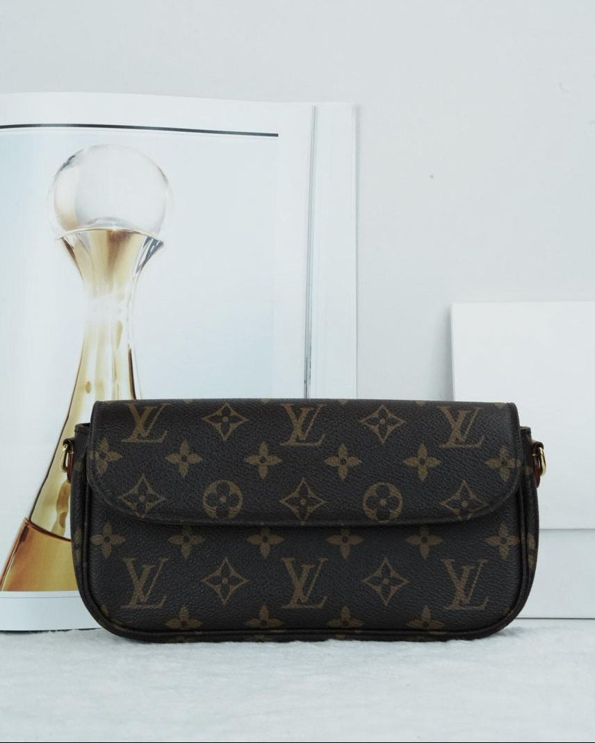 Louis Vuitton Ivy Bag - Monogram - View 1