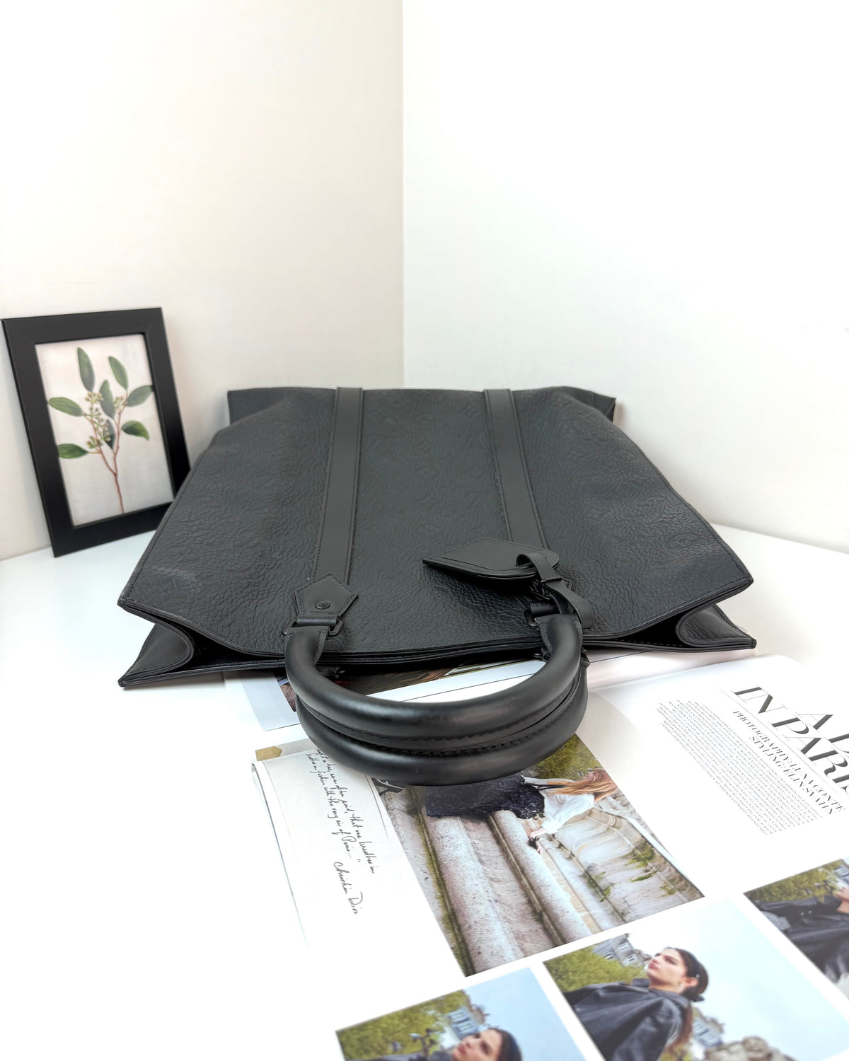 Louis Vuitton Sac Plat Cross Bag - Black - View 6