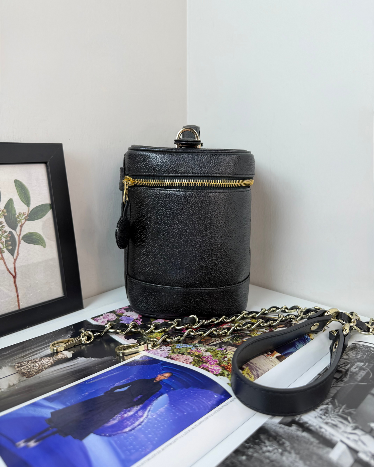 Chanel Vintage Vanity Case - Black - View 3