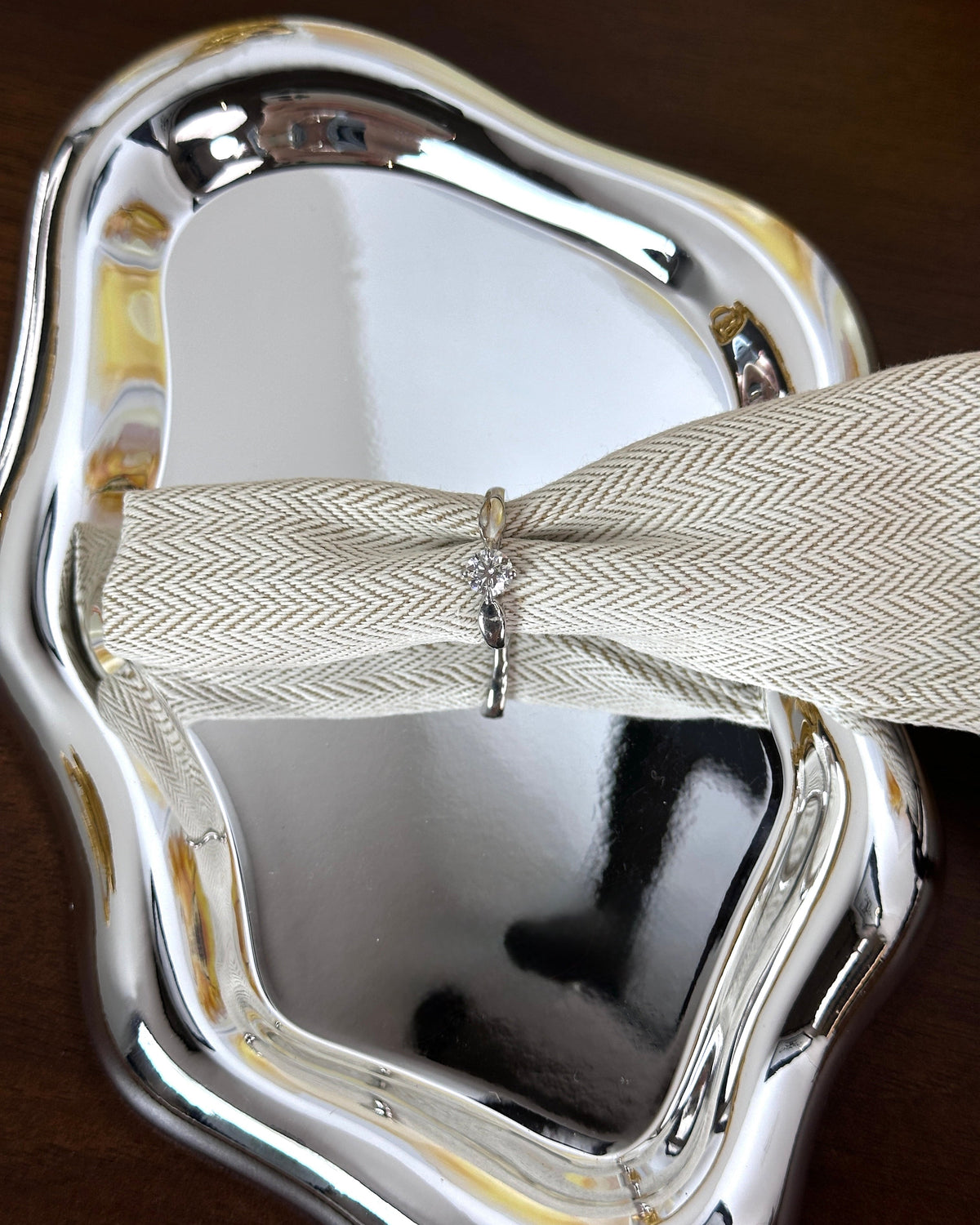 Bvlgari Incontro d'Amore Ring - Silver White - View 1