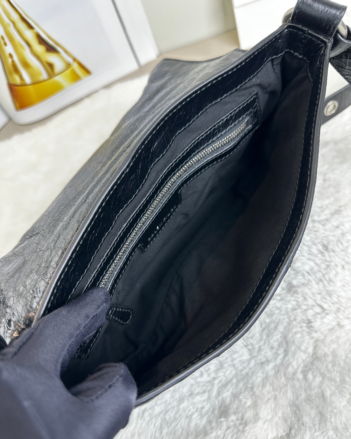 Balenciaga Le Cagole XS Shoulder Bag - Black - View 6
