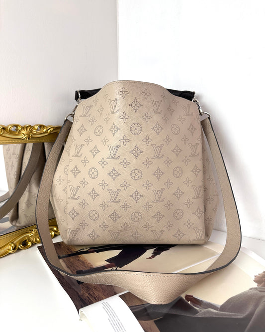 Louis Vuitton Babylone PM Hobo Bag - Galet - View 1