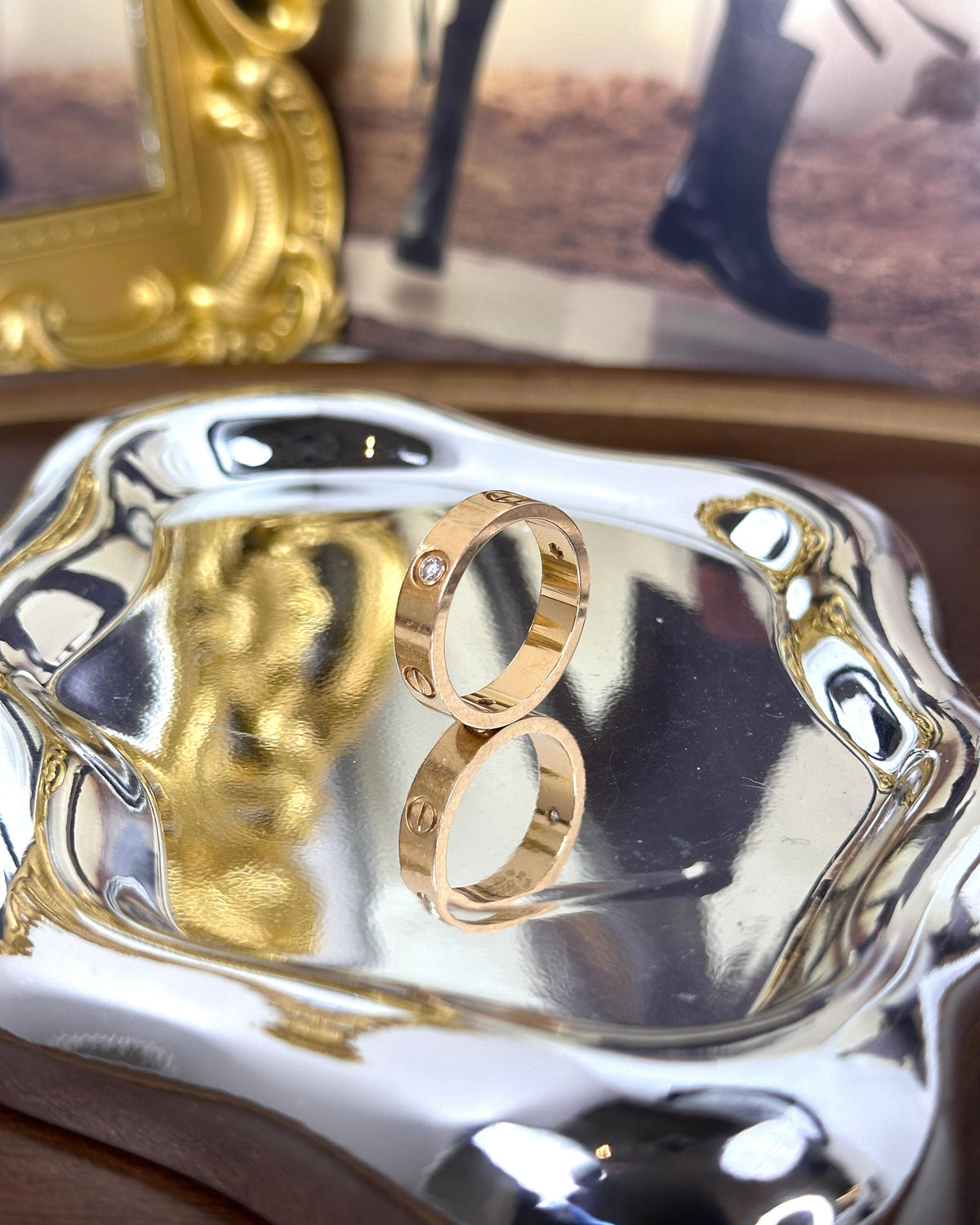 Cartier LOVE Ring, 3 diamond - Rose Gold - View 2
