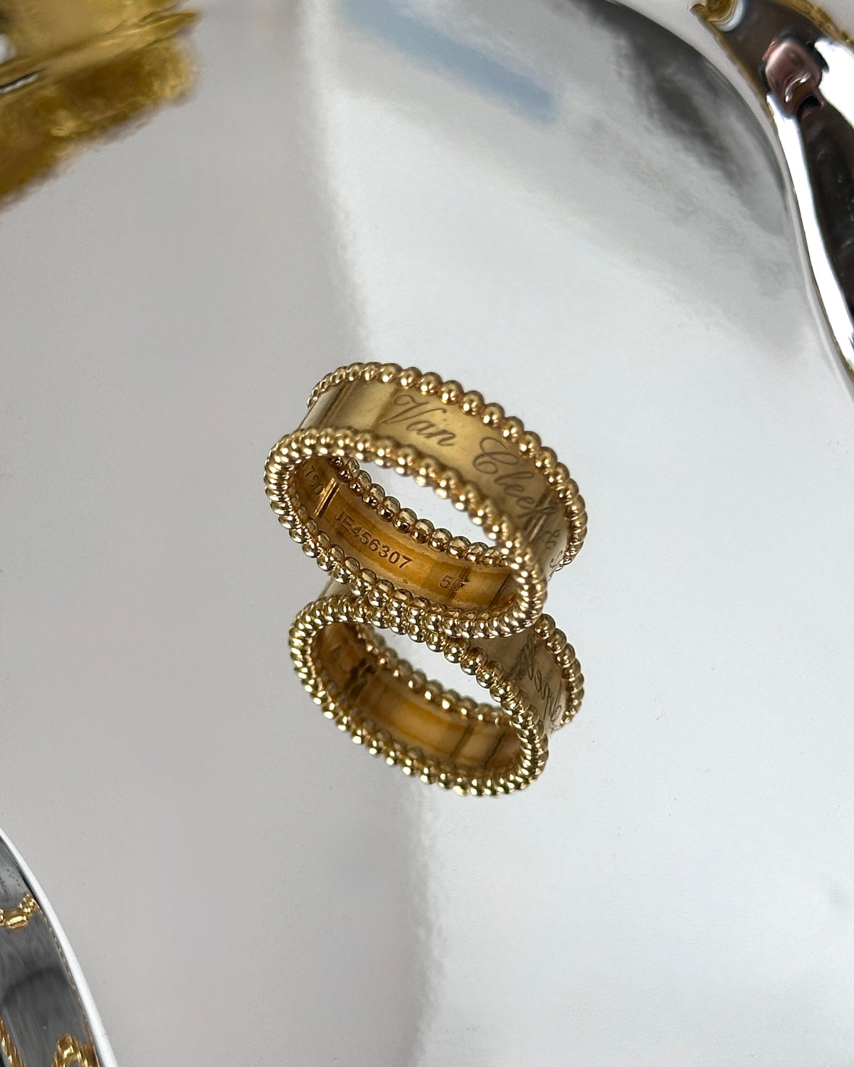 Van Cleef & Arpels Perlée Signature Ring - Yellow Gold - View 3