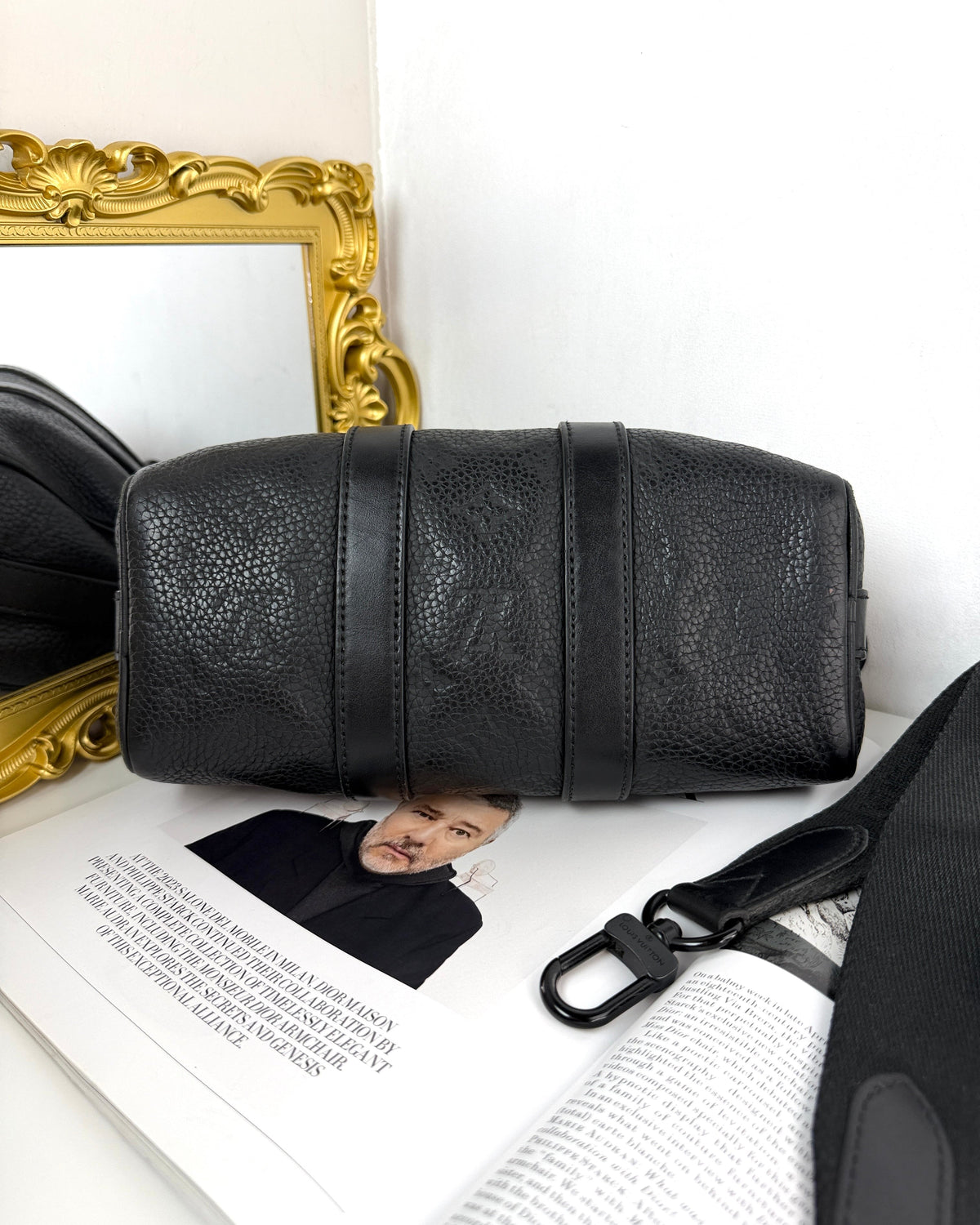 Louis Vuitton Keepall Bandoulière 25 Bag - Black - View 5