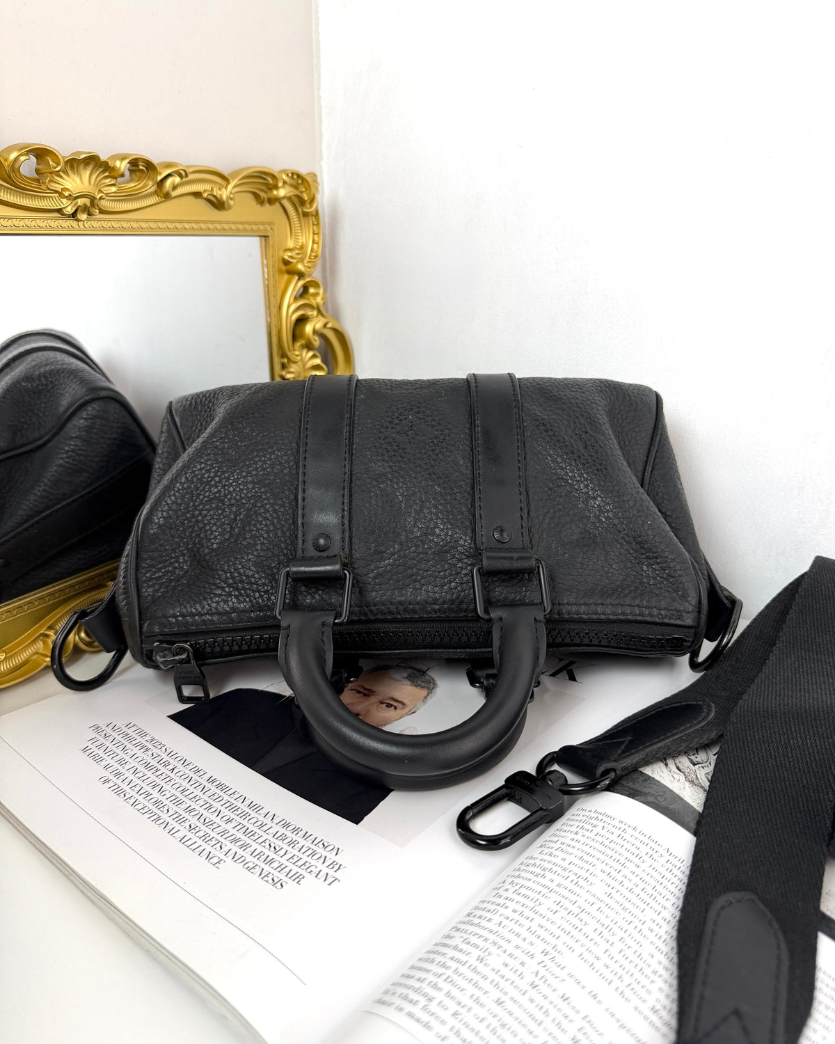 Louis Vuitton Keepall Bandoulière 25 Bag - Black - View 6