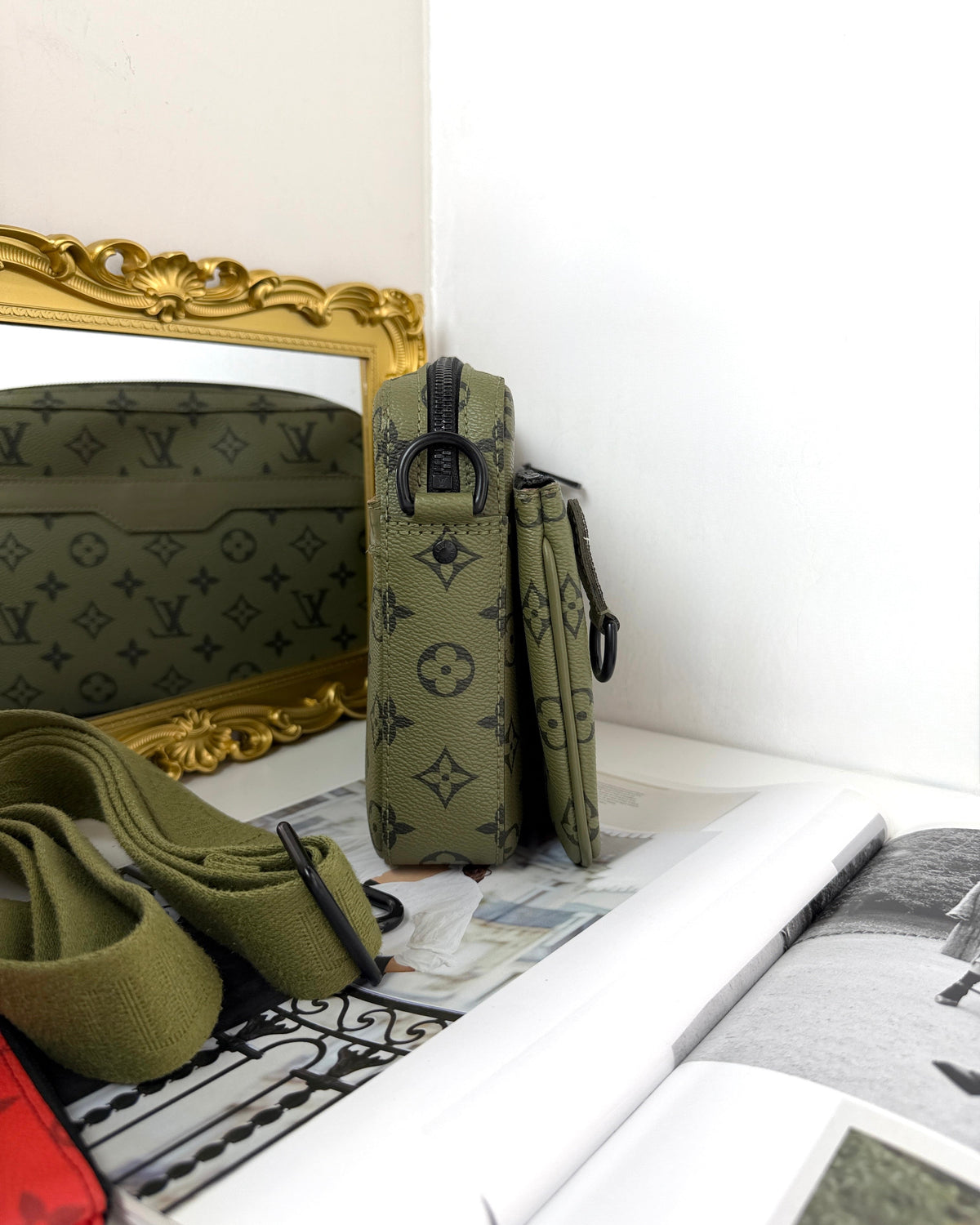 Louis Vuitton Trio Messenger - Khaki Green - View 4