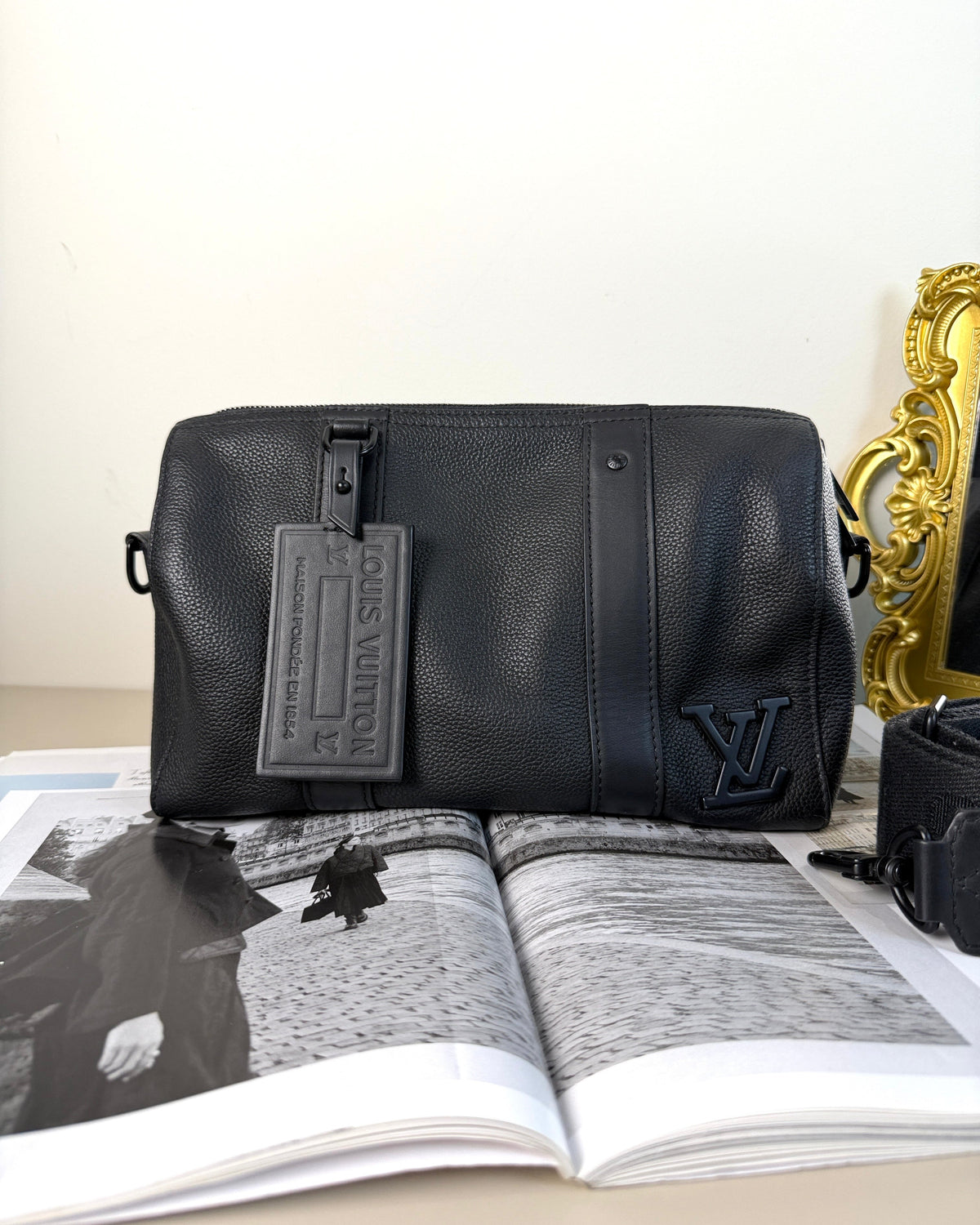 Louis Vuitton City Keepall Bag - Noir - View 1