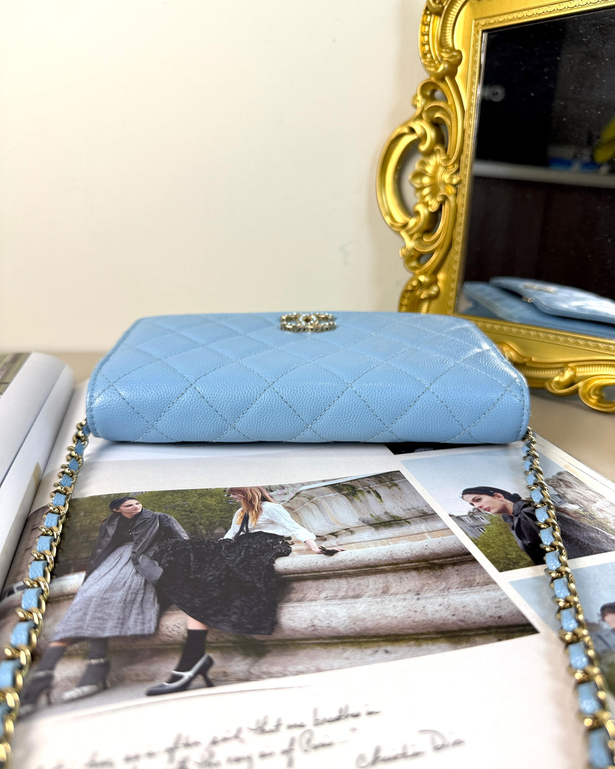 Chanel Classic Wallet On Chain - Light Blue - View 6