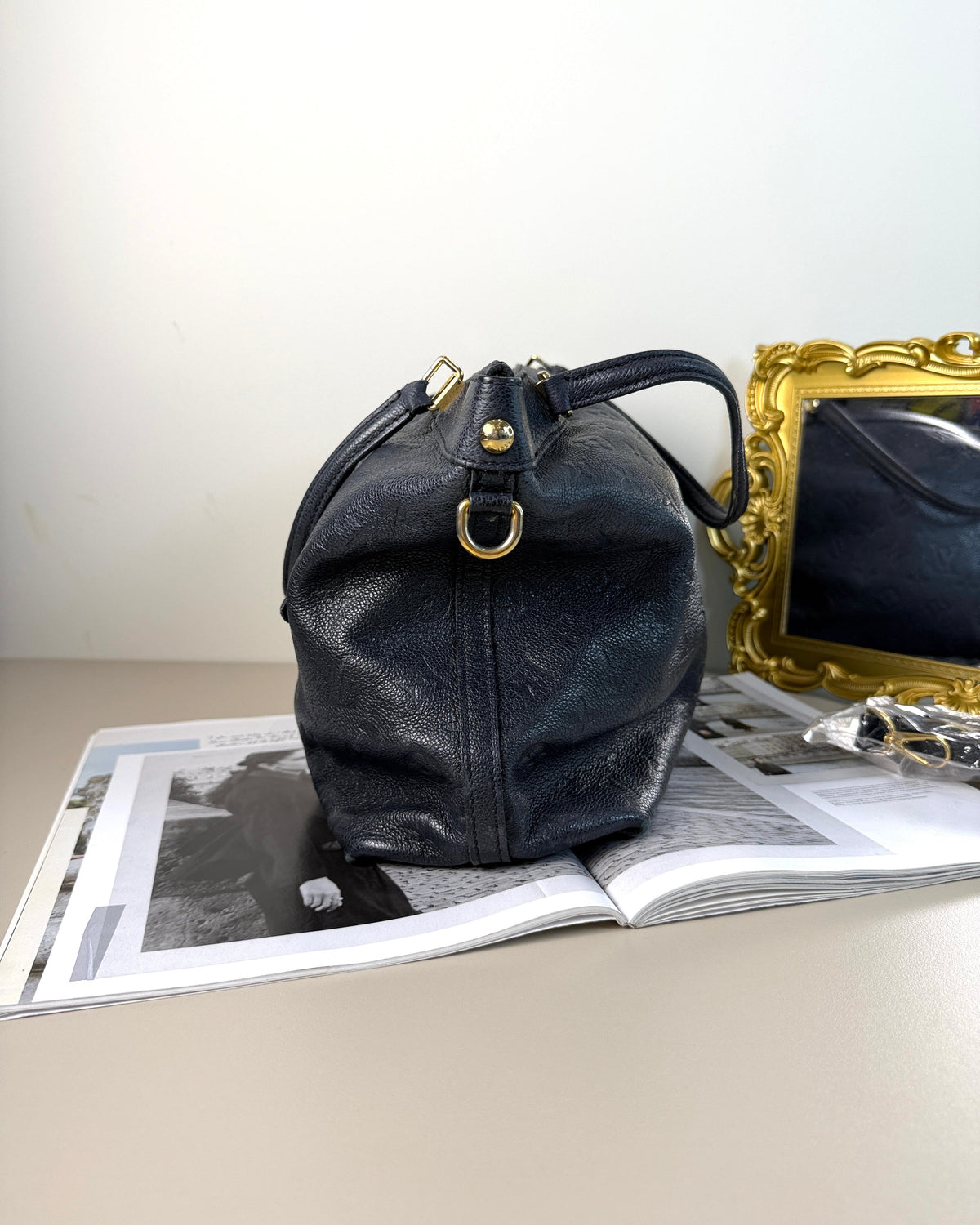 Louis Vuitton Bastille MM Bag - Black - View 4