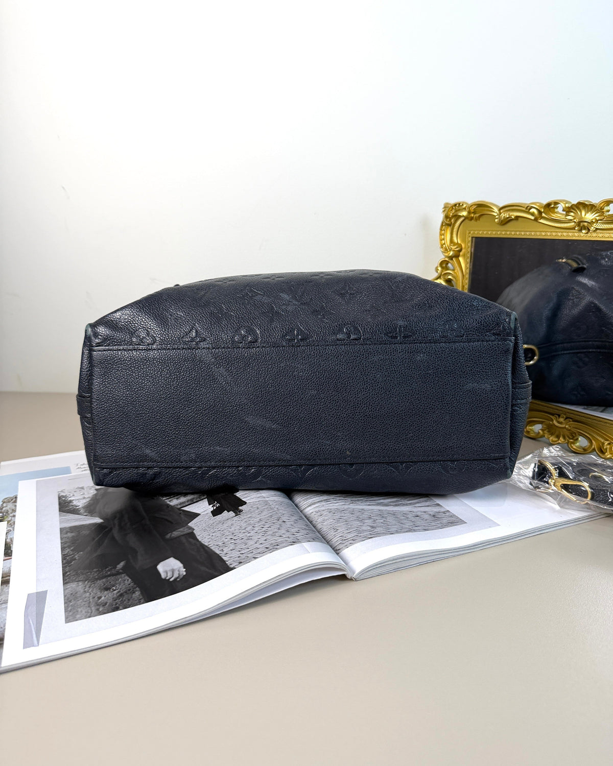 Louis Vuitton Bastille MM Bag - Black - View 5