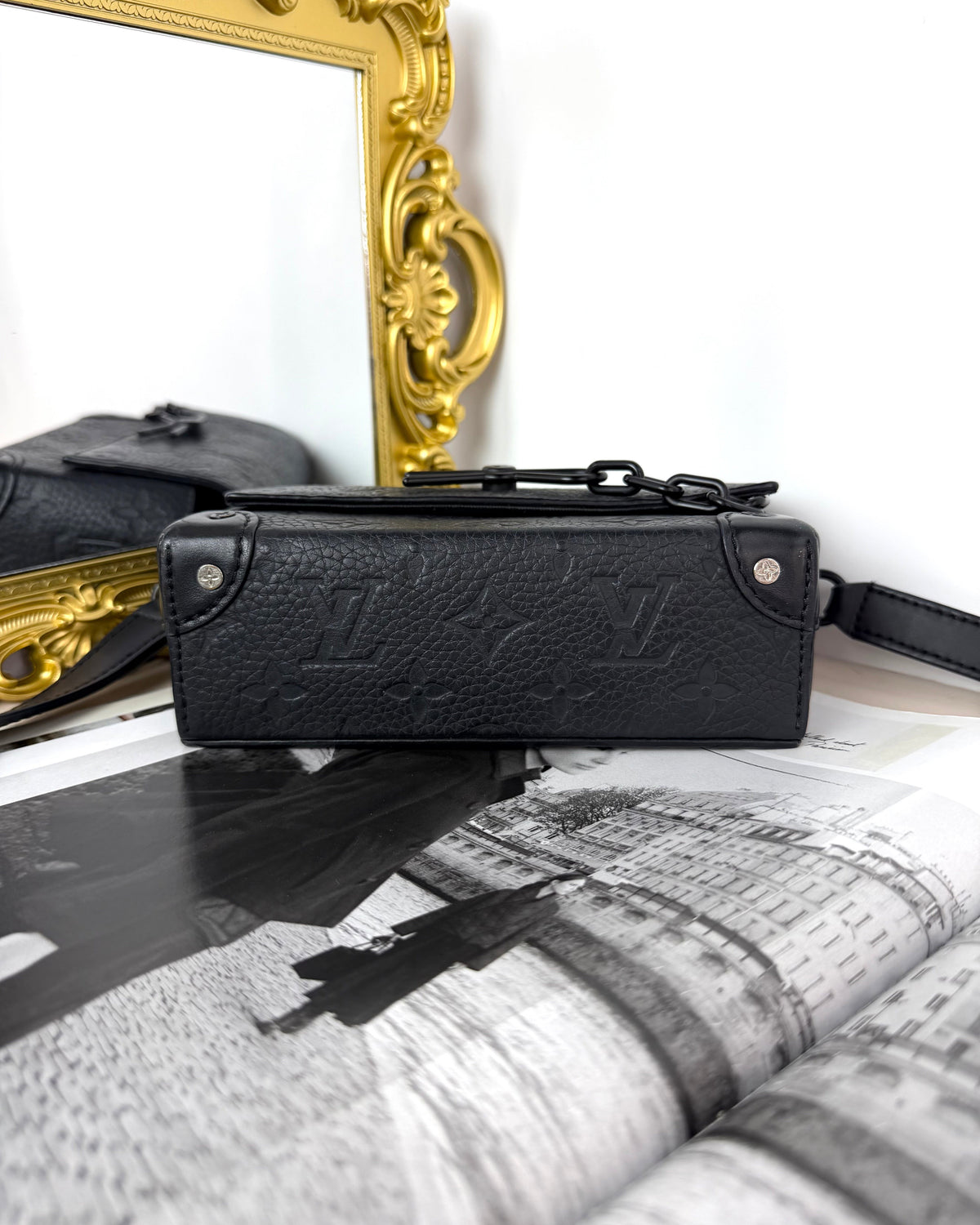 Louis Vuitton Steamer Wearable Wallet - Black - View 5