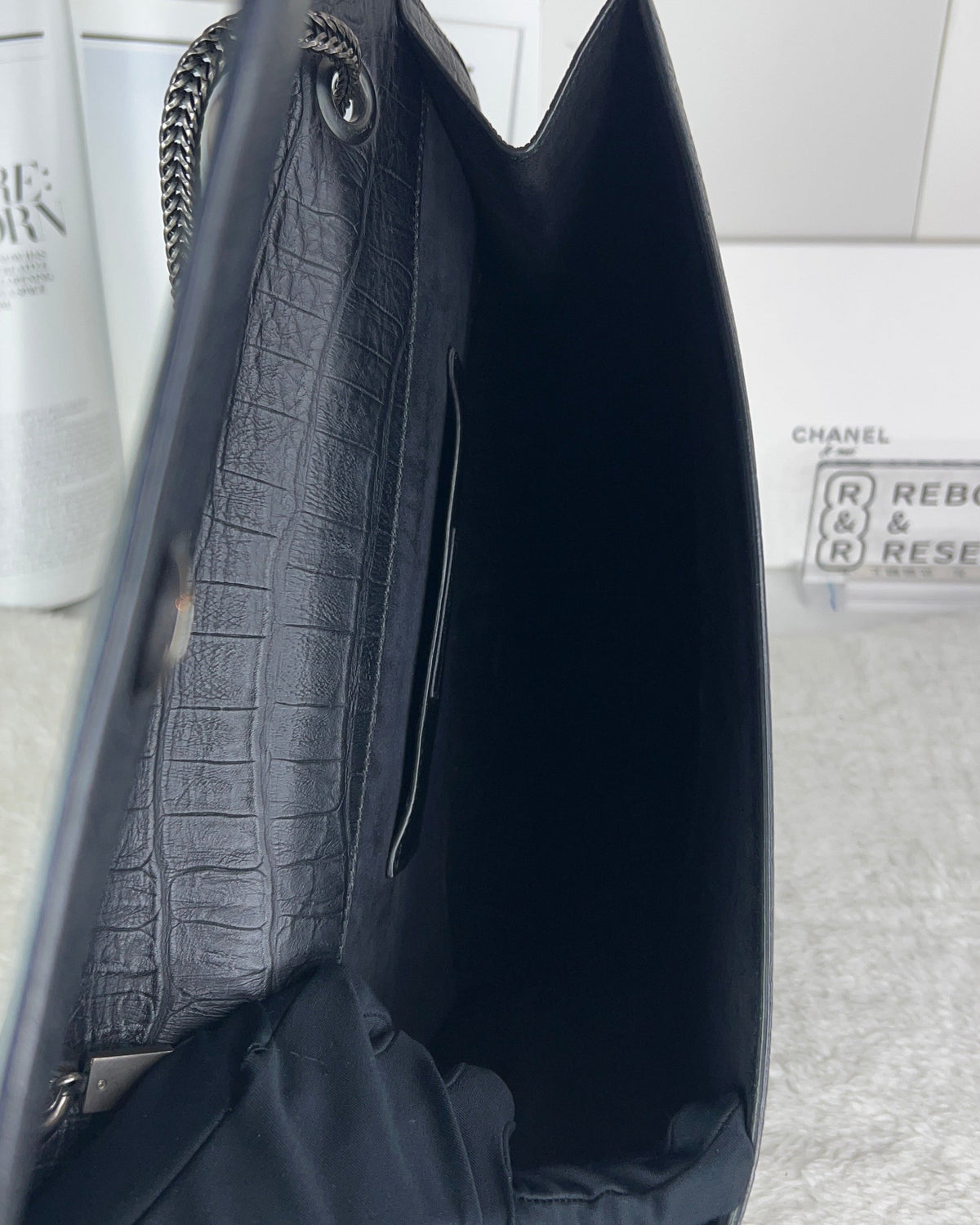 Saint Laurent Betty Shoulder Bag - Black - View 6