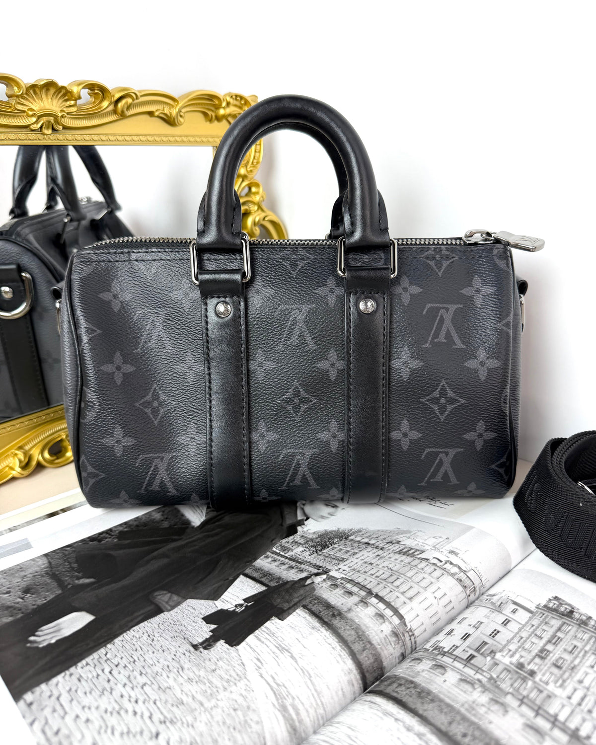 Louis Vuitton Keepall Bandoulière 25 Bag - Monogram Eclipse - View 2