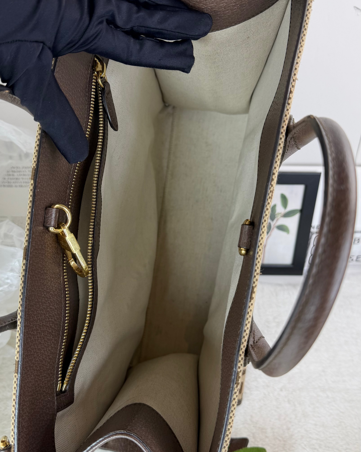 Gucci Jumbo GG Tote Bag - Beige And Dark Brown - View 6