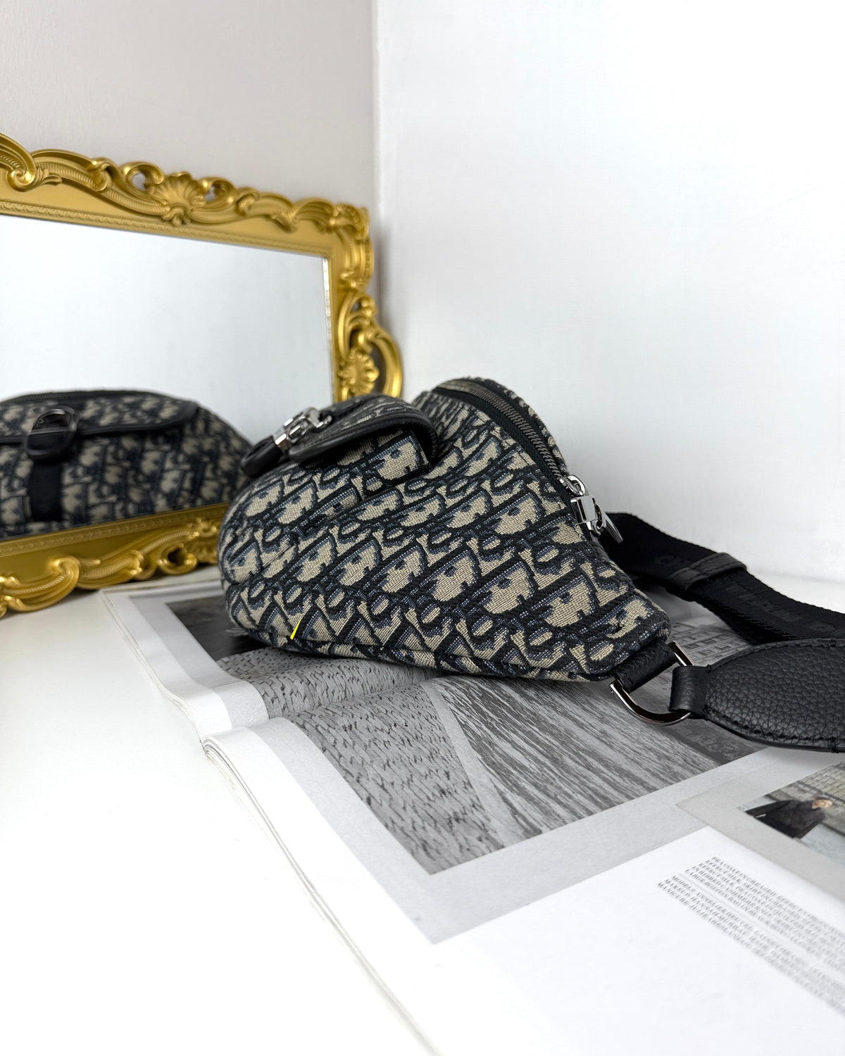 Dior 8 Belt Bag - Beige And Black - View 3