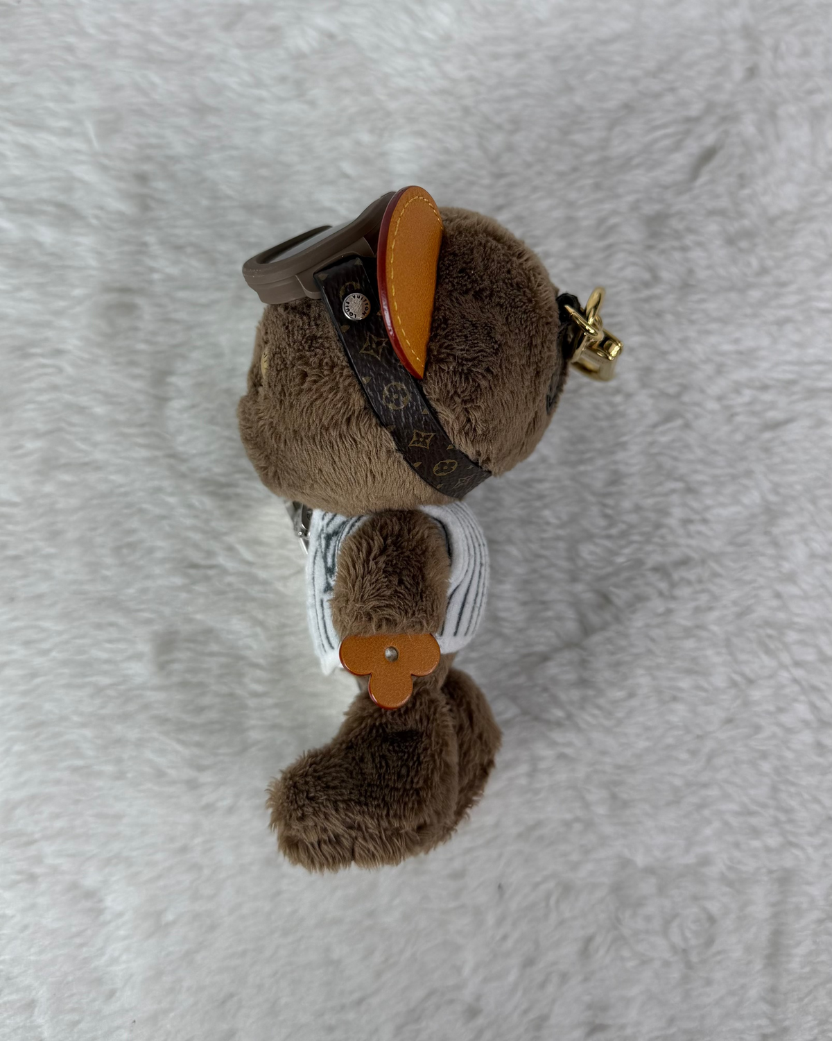 Louis Vuitton Louis Snow Bag Charm - View 4