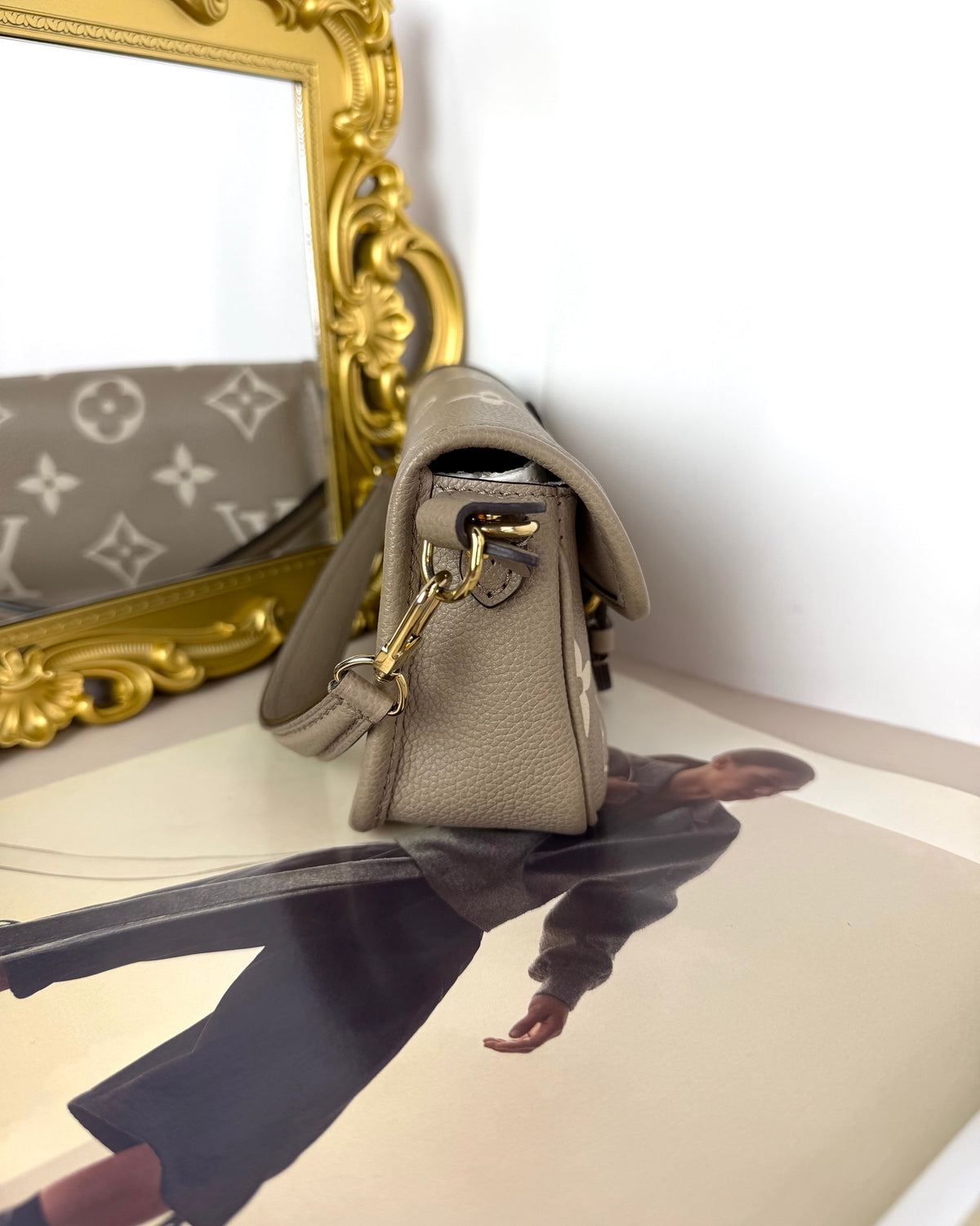 Louis Vuitton Nano Diane Bag - Tourterelle, Cream - View 4