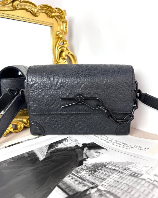 Louis Vuitton Steamer Wearable Wallet - Black - View 1