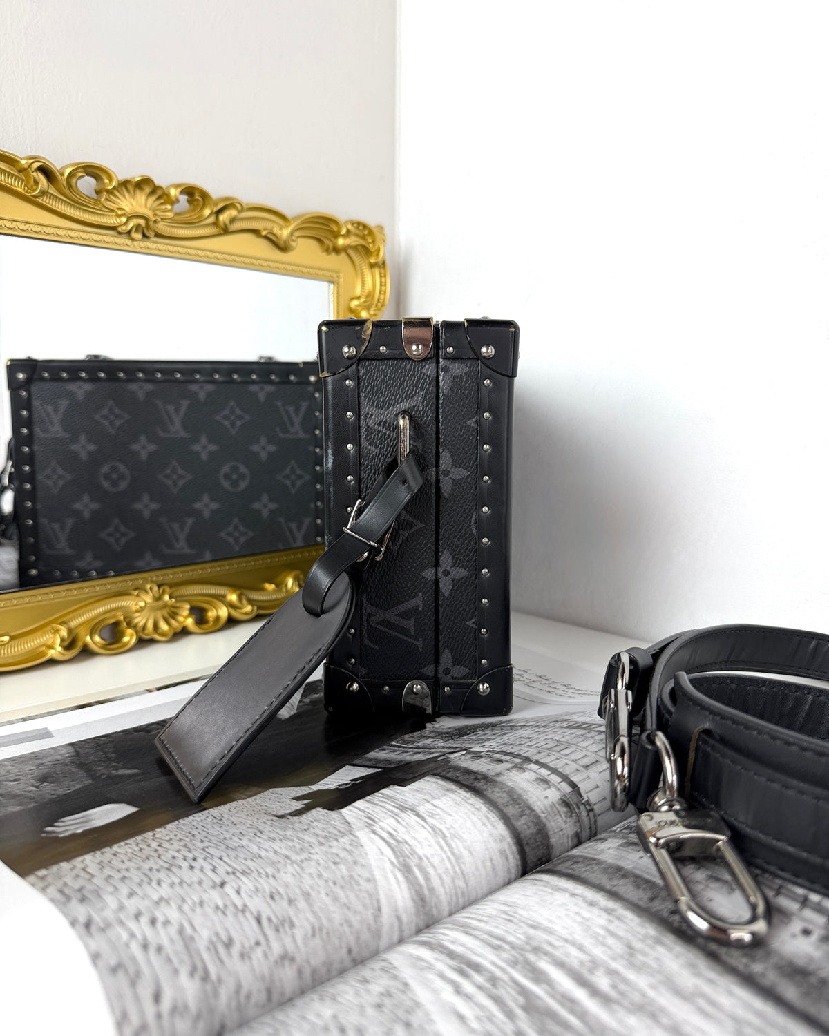 Louis Vuitton Clutch Box Handbag - View 4