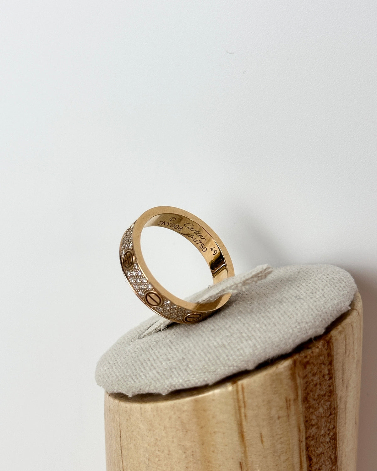 Cartier LOVE Ring, small model, paved - Rose Gold - View 4