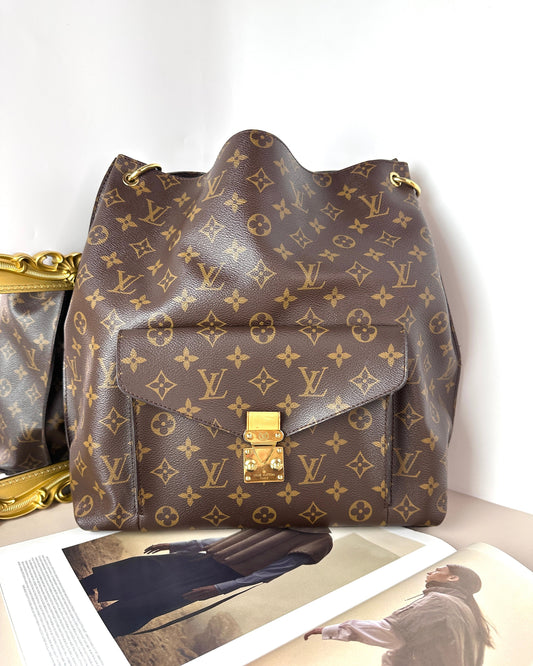 Louis Vuitton Metis Hobo - Brown - View 1