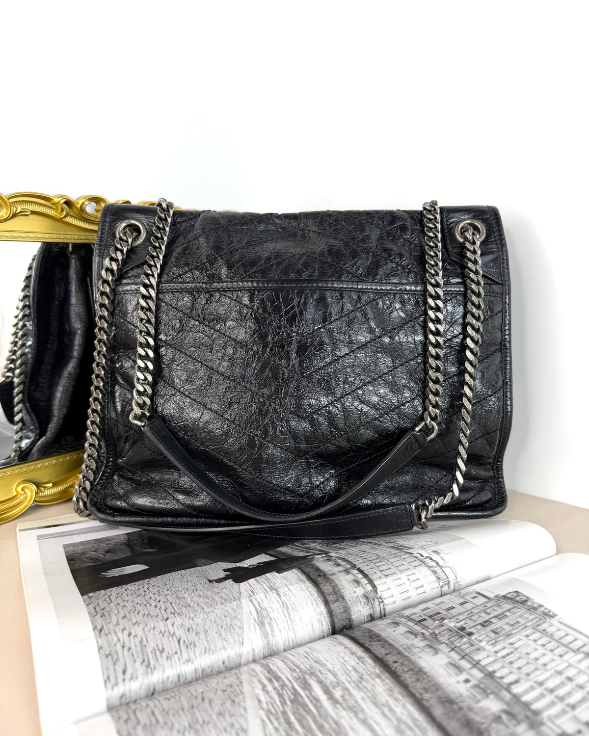 Saint Laurent Niki Medium in Vintage Leather Bag - Black - View 2