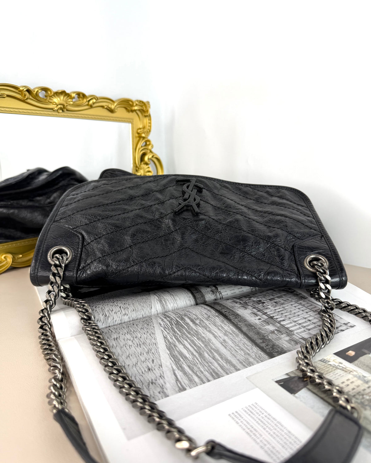 Saint Laurent Niki Medium in Vintage Leather Bag - Black - View 6