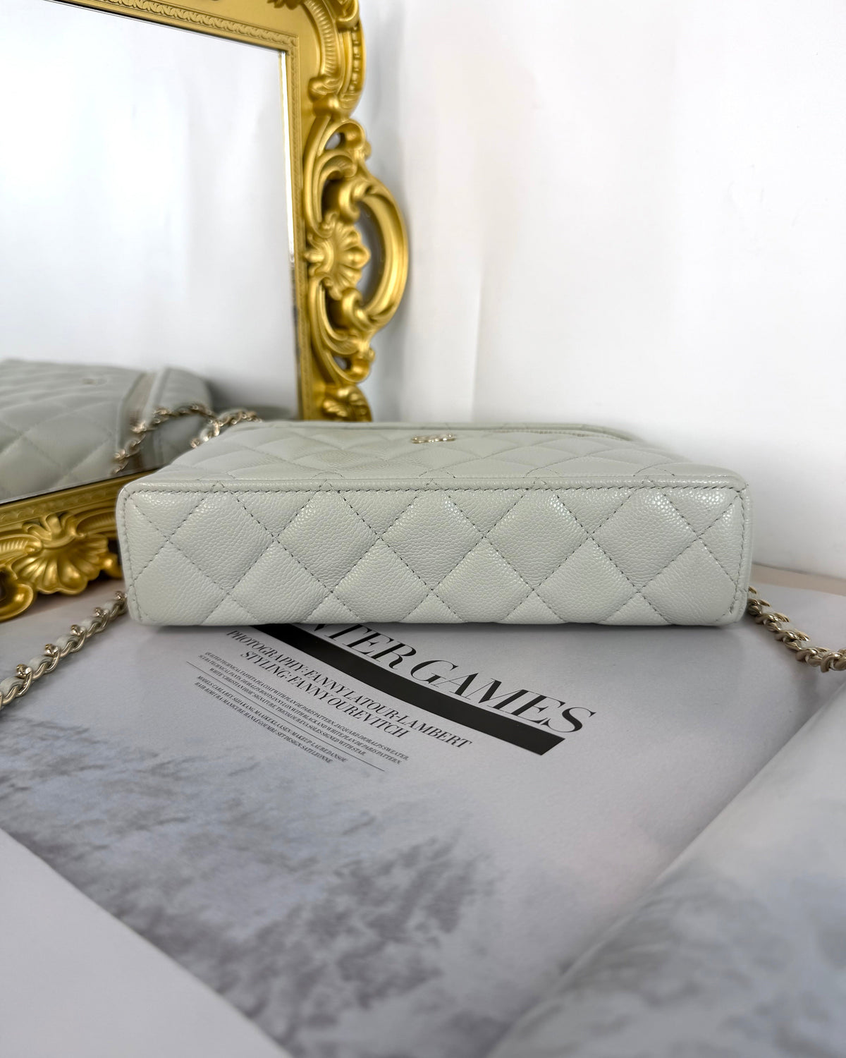 Chanel Flat Vanity Case with Chain - Light Grey - View 5