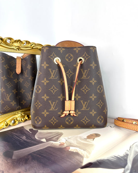 Louis Vuitton Néonoé BB Bag - View 1