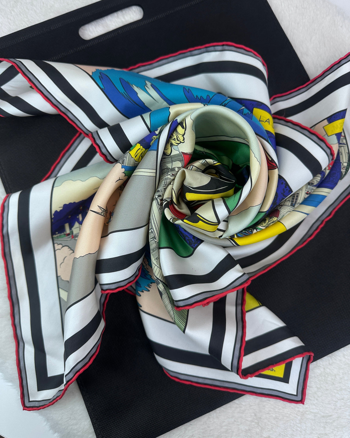 Hermès Wow Double Face Scarf 90 - View 1