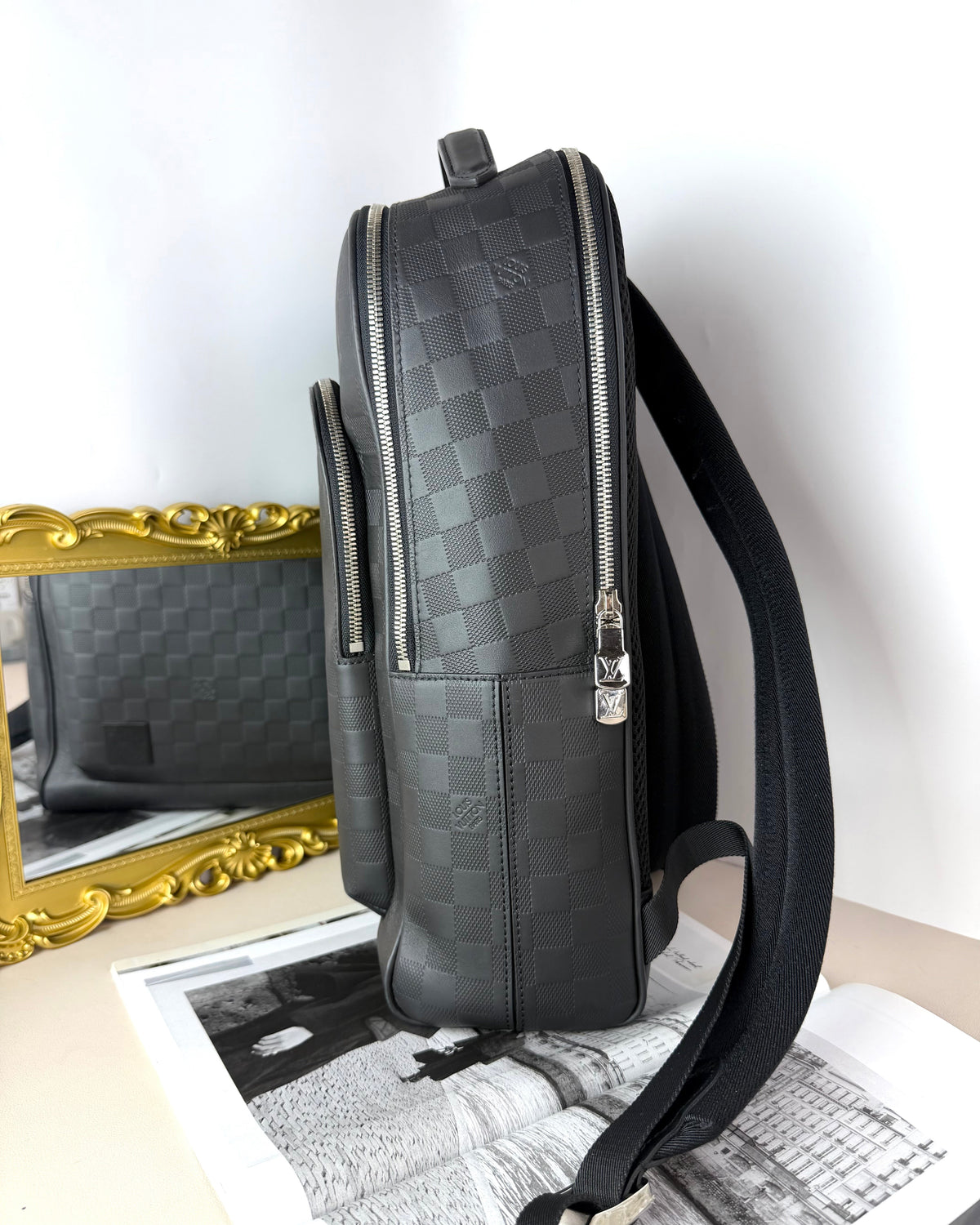 Louis Vuitton Avenue Backpack - Onyx Black - View 3