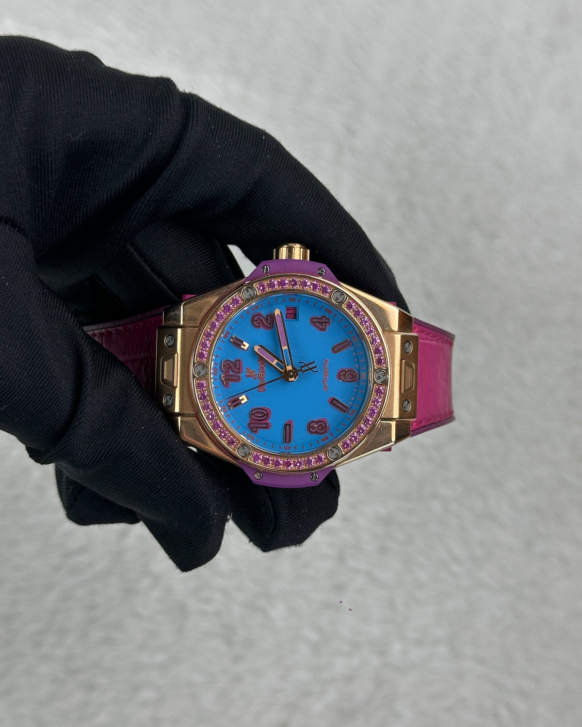Hublot Big Bang One Click Watch - Rose Gold, Pink, Blue - View 4