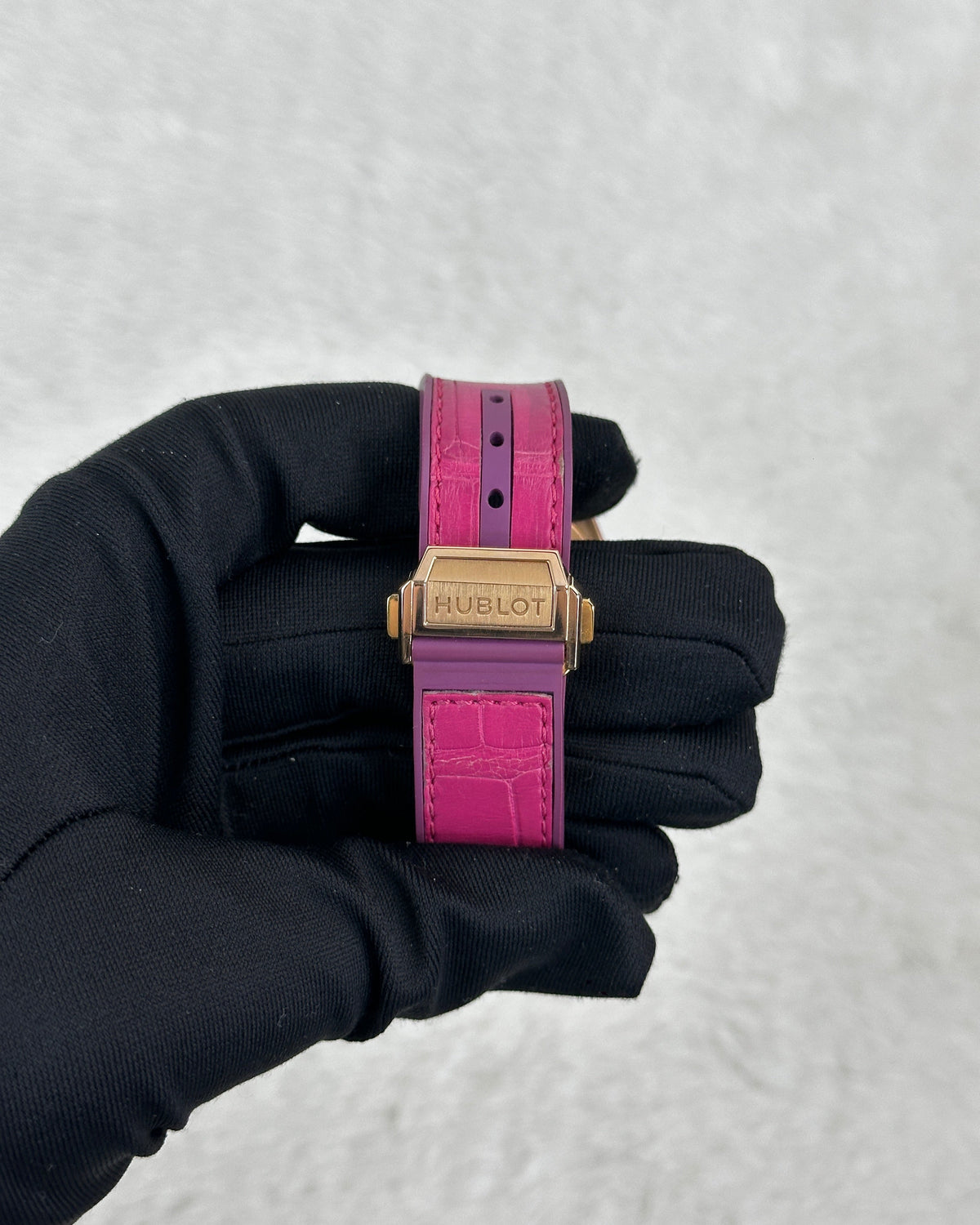 Hublot Big Bang One Click Watch - Rose Gold, Pink, Blue - View 8