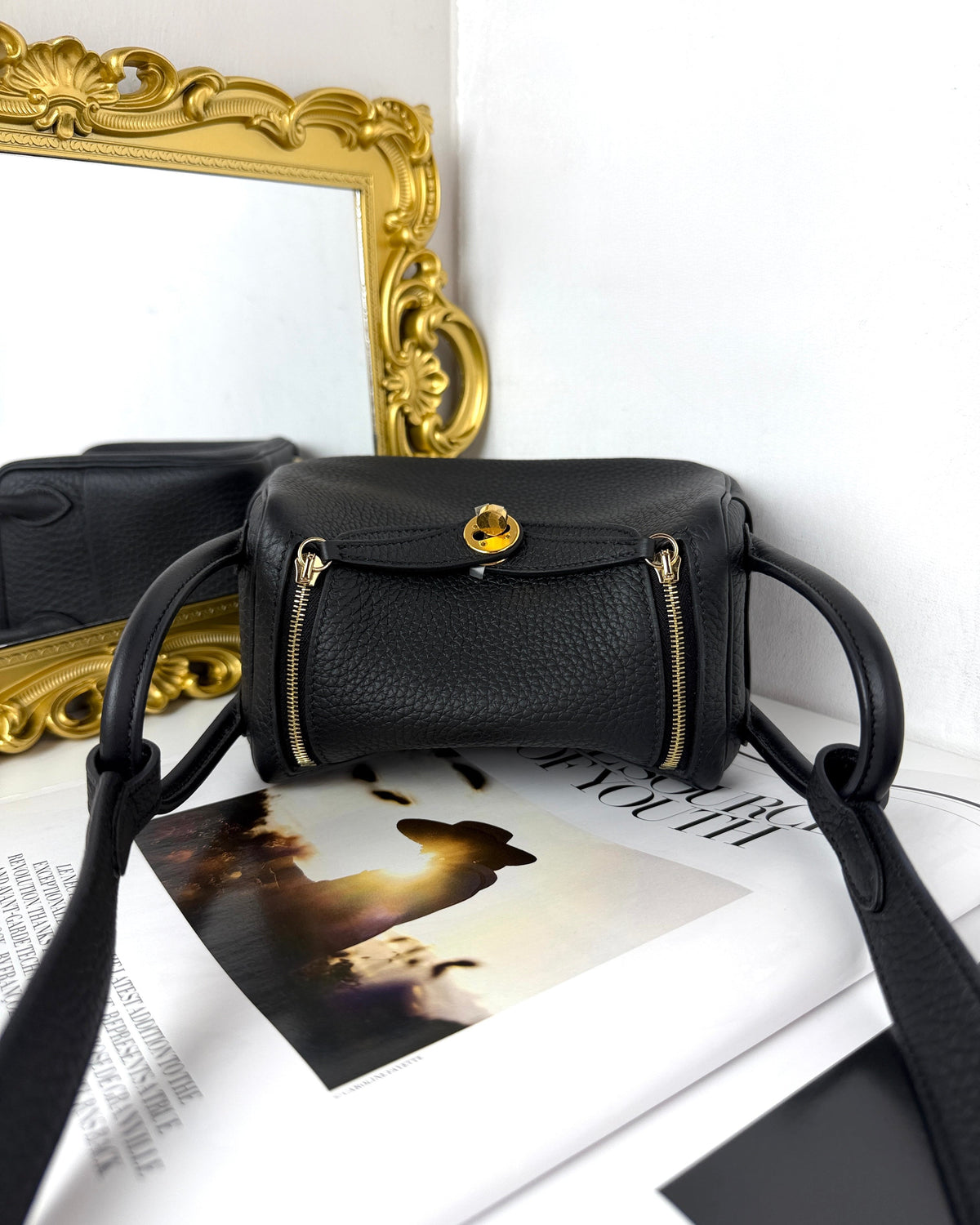 Hermès Mini Lindy Bag - Black - View 6