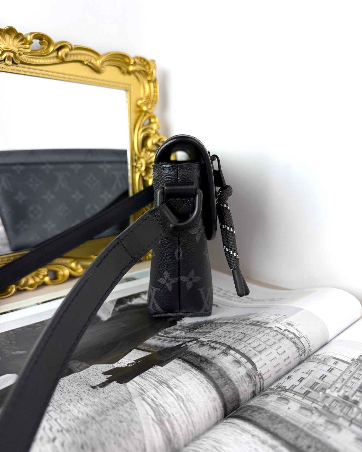Louis Vuitton Pulse Wearable Wallet - Monogram Eclipse & Reverse - View 4