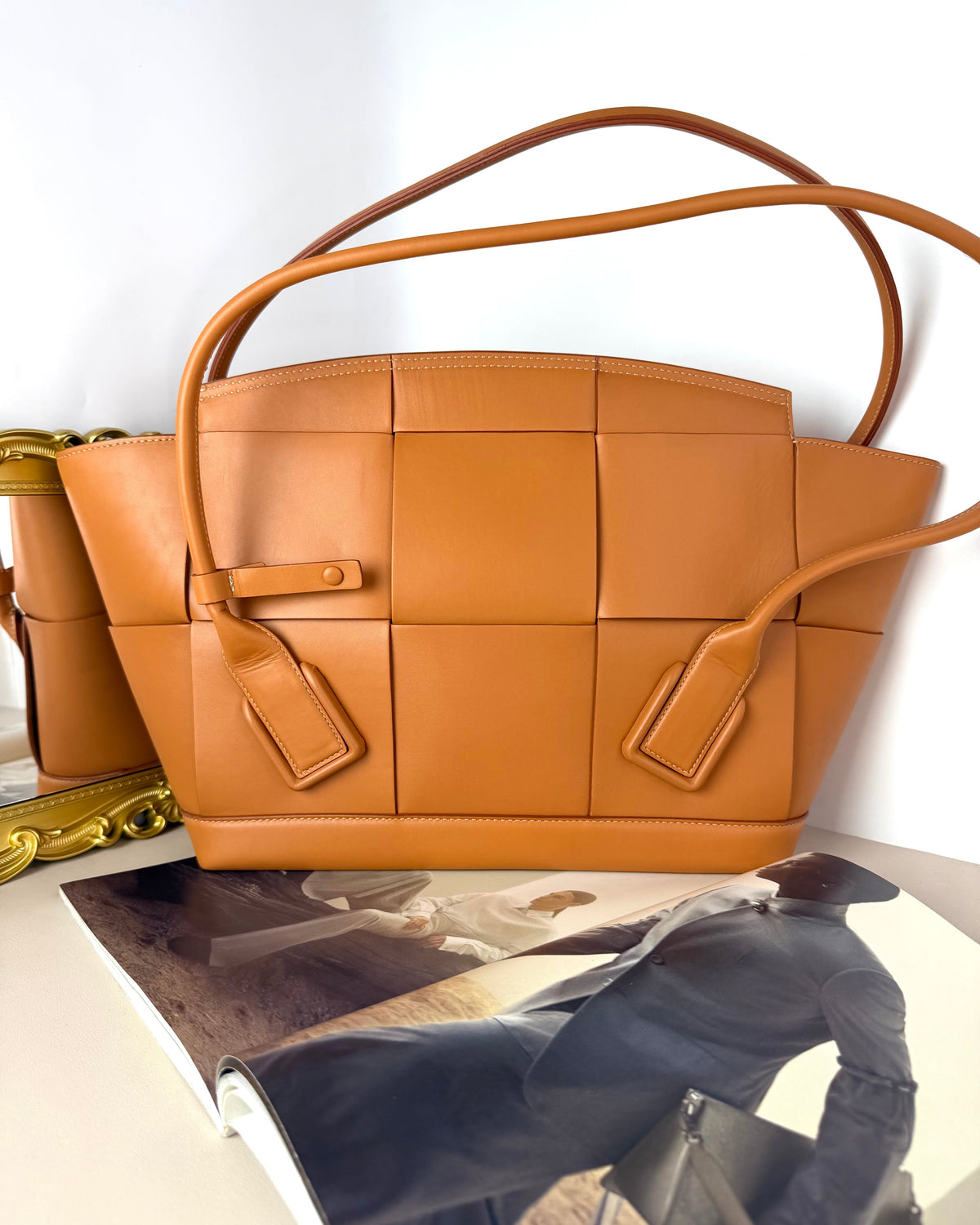 Bottega Veneta The Arco Bag - Caramel - View 2