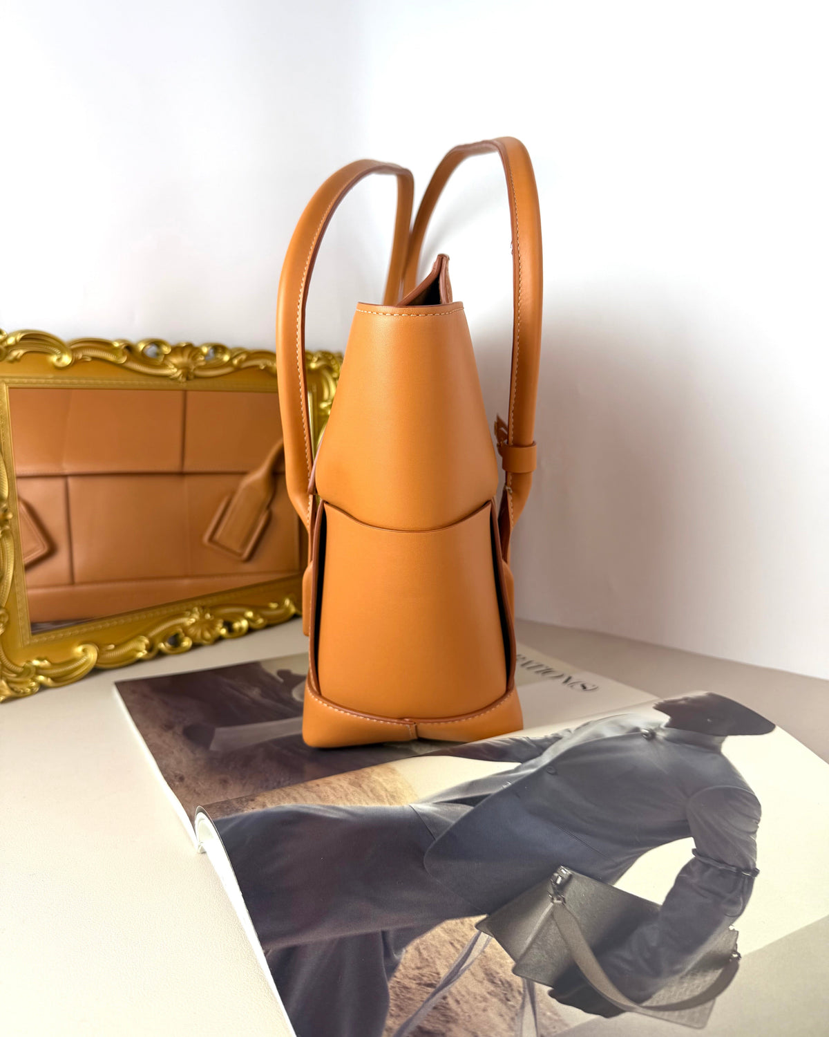 Bottega Veneta The Arco Bag - Caramel - View 3