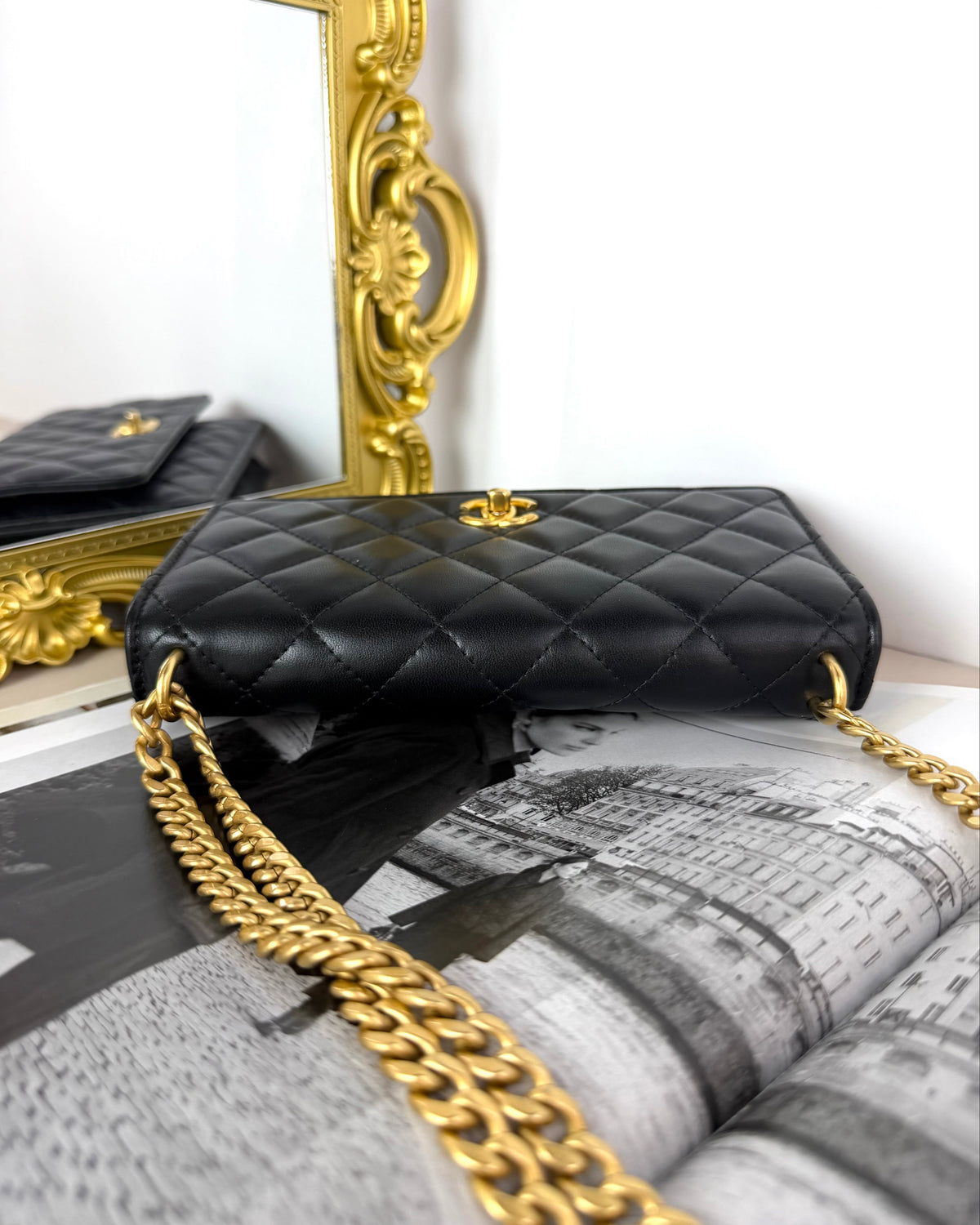 Chanel Classic Wallet on Chain - View 6