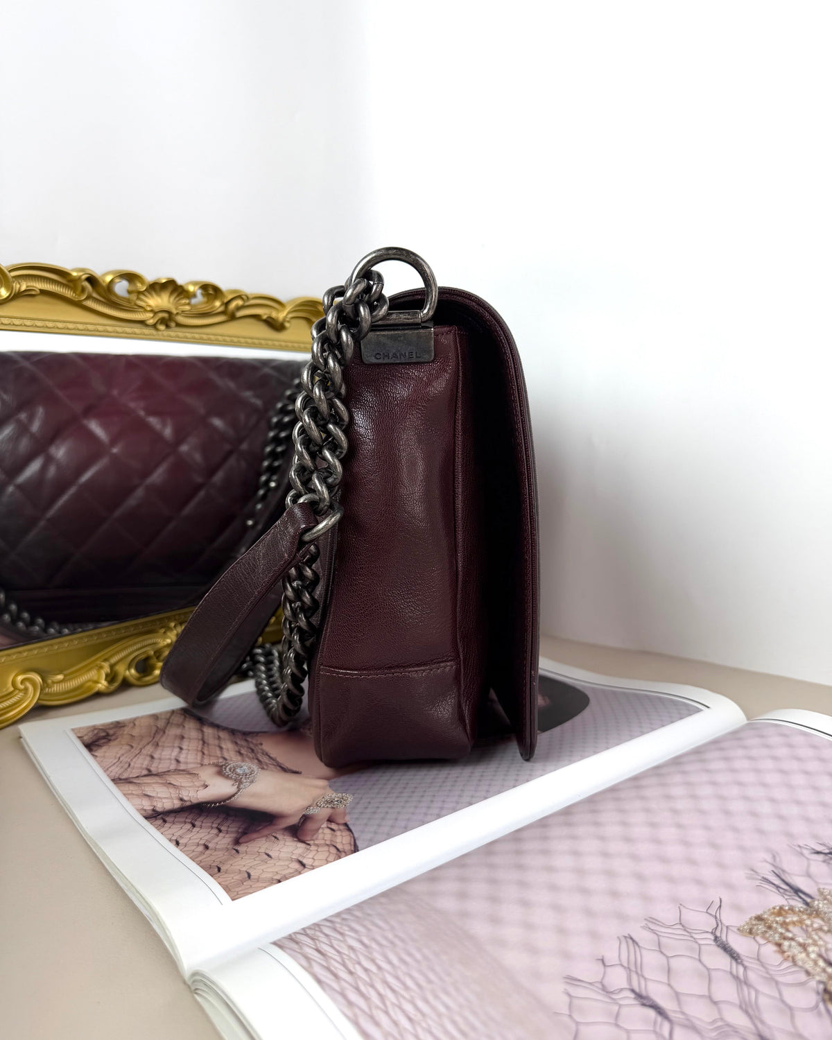 Chanel Boy Flap Bag New Medium - Burgundy Ombre - View 4