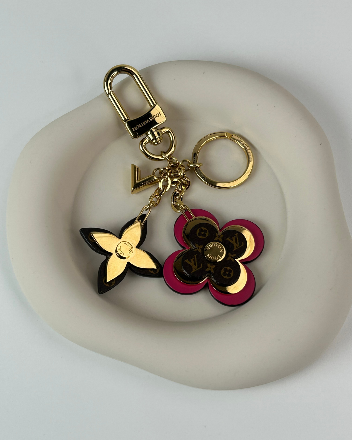 Louis Vuitton Blooming Flowers Bag Charm - View 1