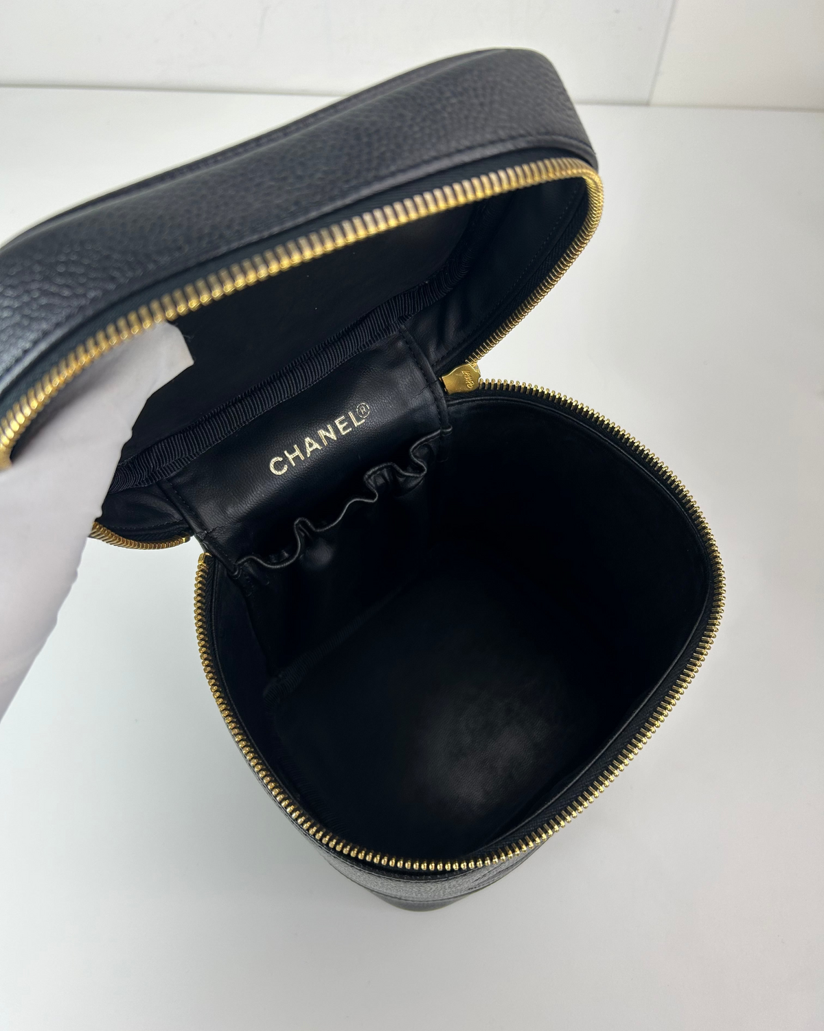 Chanel Vintage Vanity Case - Black - View 7