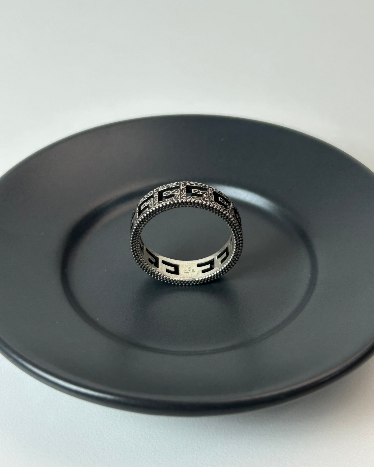 Gucci Square G Arabesque Ring - Aged Silver - View 4